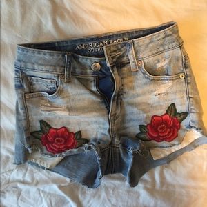 American Eagle Rose Detailing Shorts